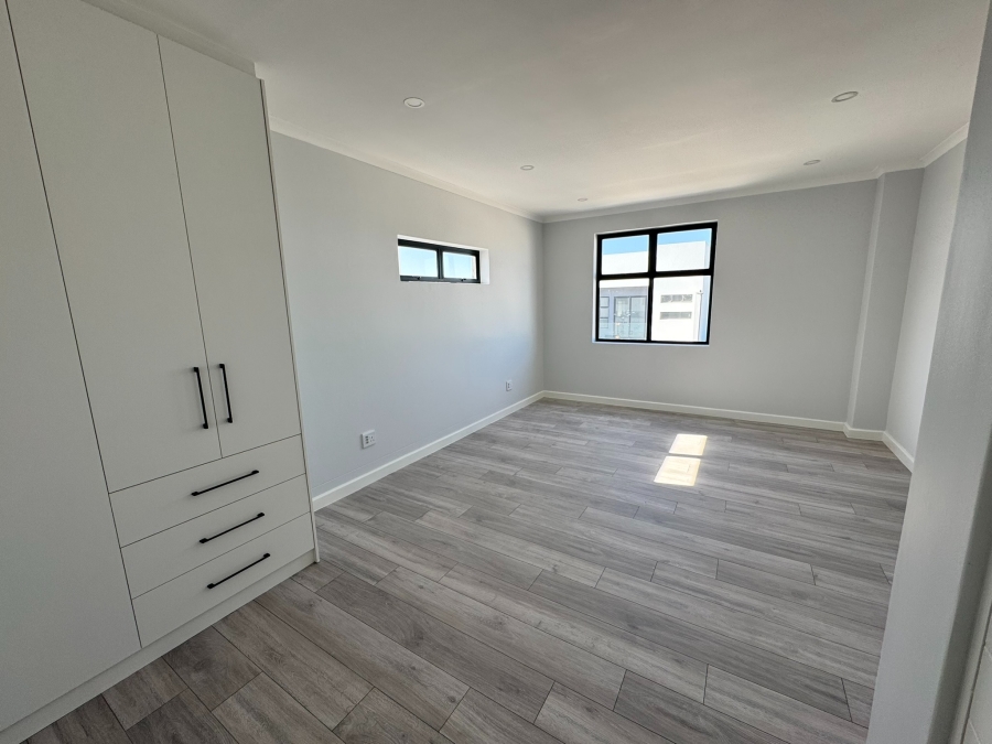 4 Bedroom Property for Sale in Sandown Western Cape